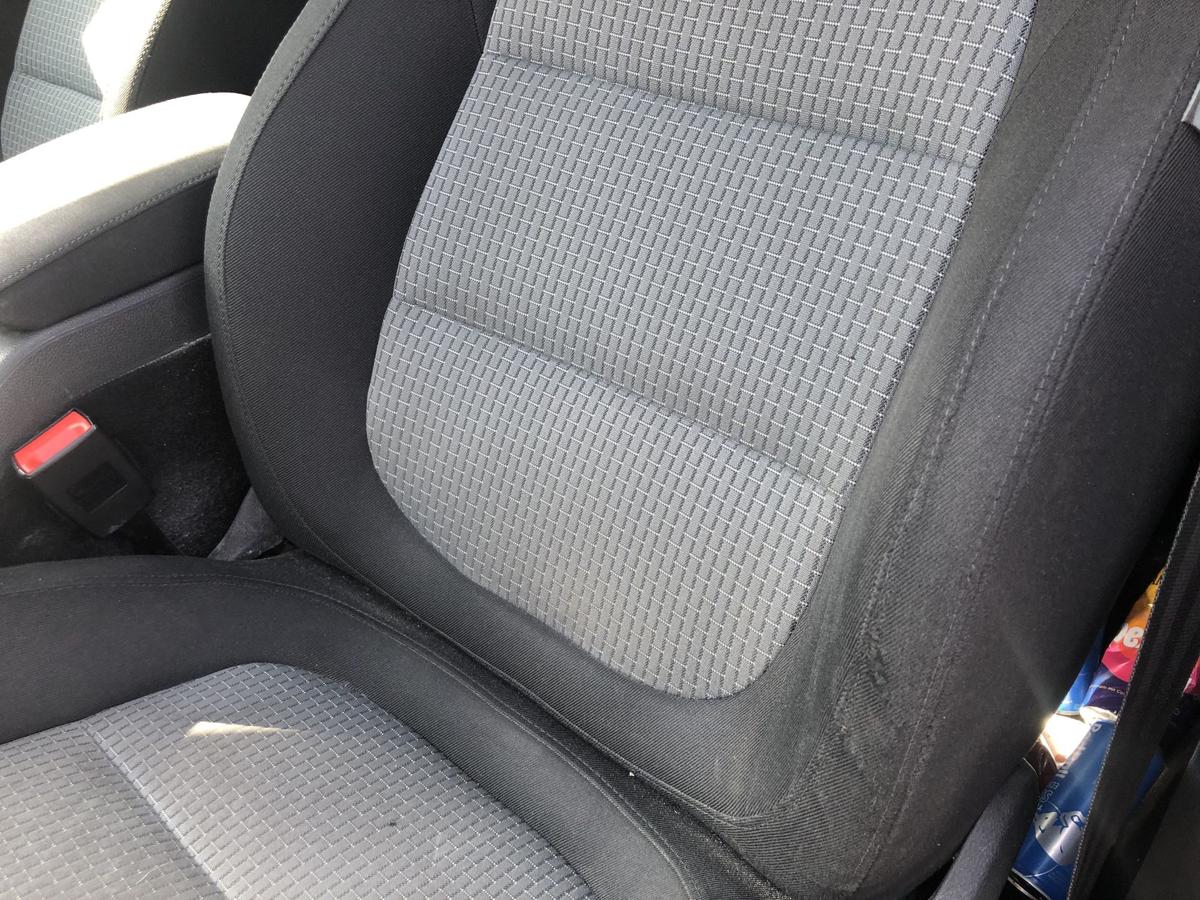Skoda Superb 2 Typ 3T Sitz vorn links Fahrersitz Stoff Vollelektrisch Memory
