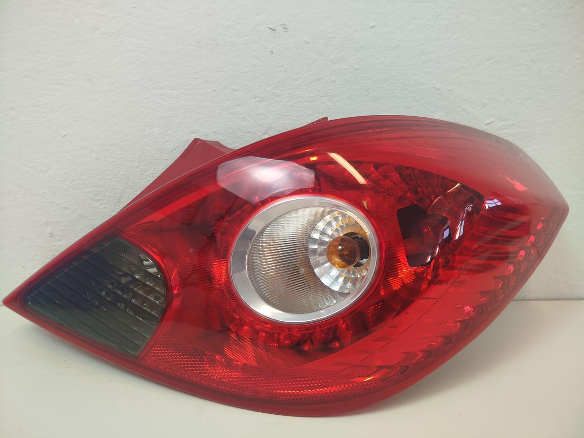Opel Corsa D R&uuml;ckleuchte rechts R&uuml;cklicht Heckleuchte nur 3 t&uuml;rer 2006-2014 OEM