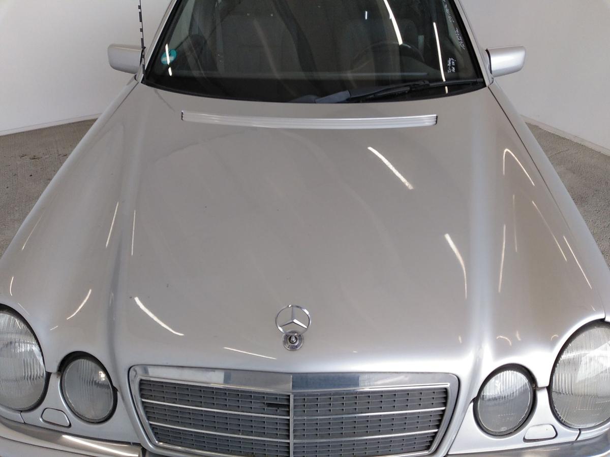 Mercedes E-Klasse W210 original Motorhaube brillantsilbermetallic 744 Bj.1997