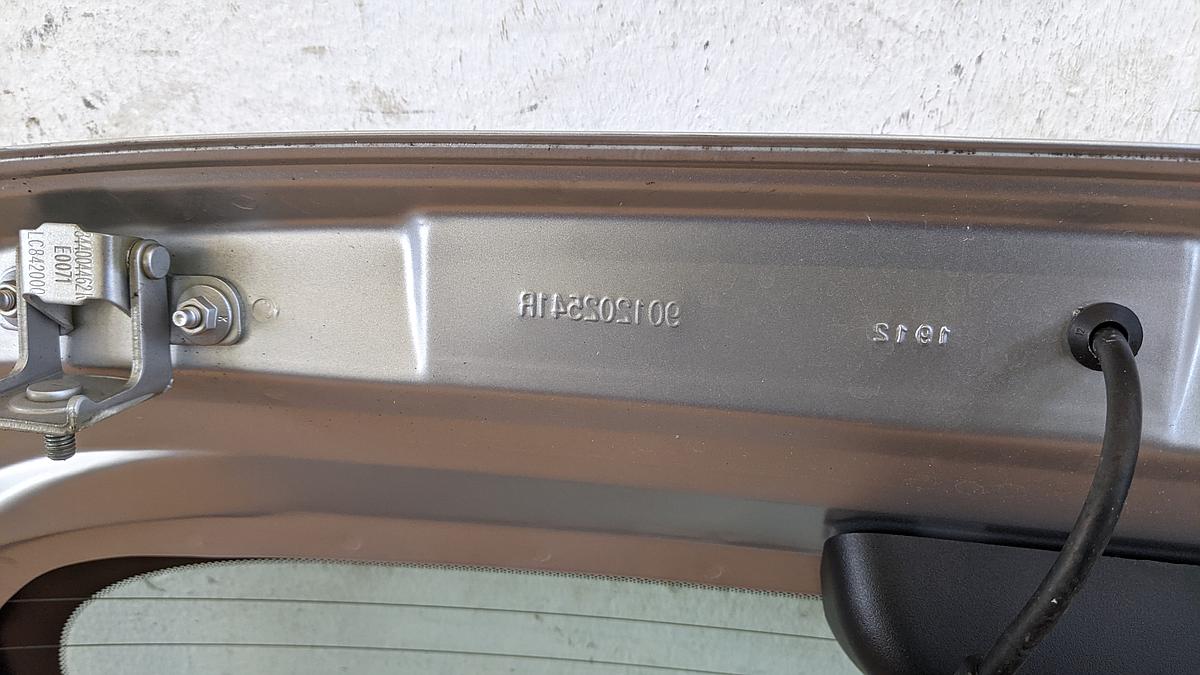 Dacia Spring Heckklappe mit Heckscheibe Kofferraumklappe