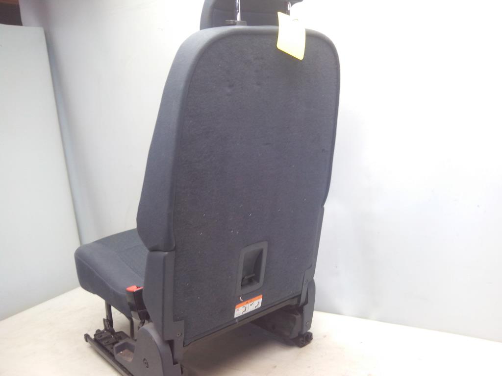 Ford Galaxy 2 WA6 BJ2006 Sitz Einzelsitz mitte rechts Isofix