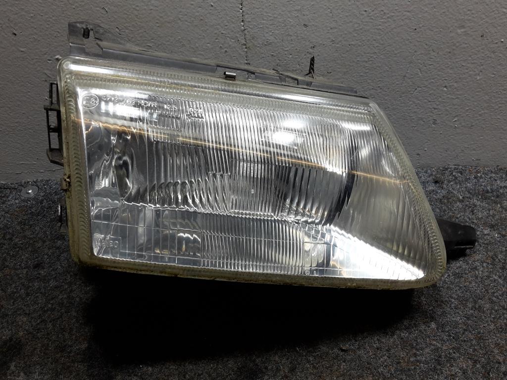 Citroen Saxo BJ 1999 Scheinwerfer vorn rechts Lampe 96-99 Valeo