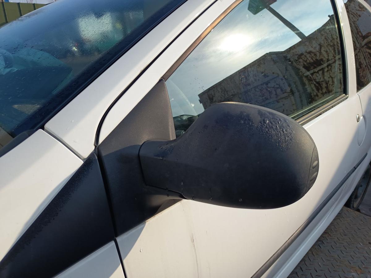 Renault Twingo II original Aussenspiegel links manuell unlackiert Bj 2009