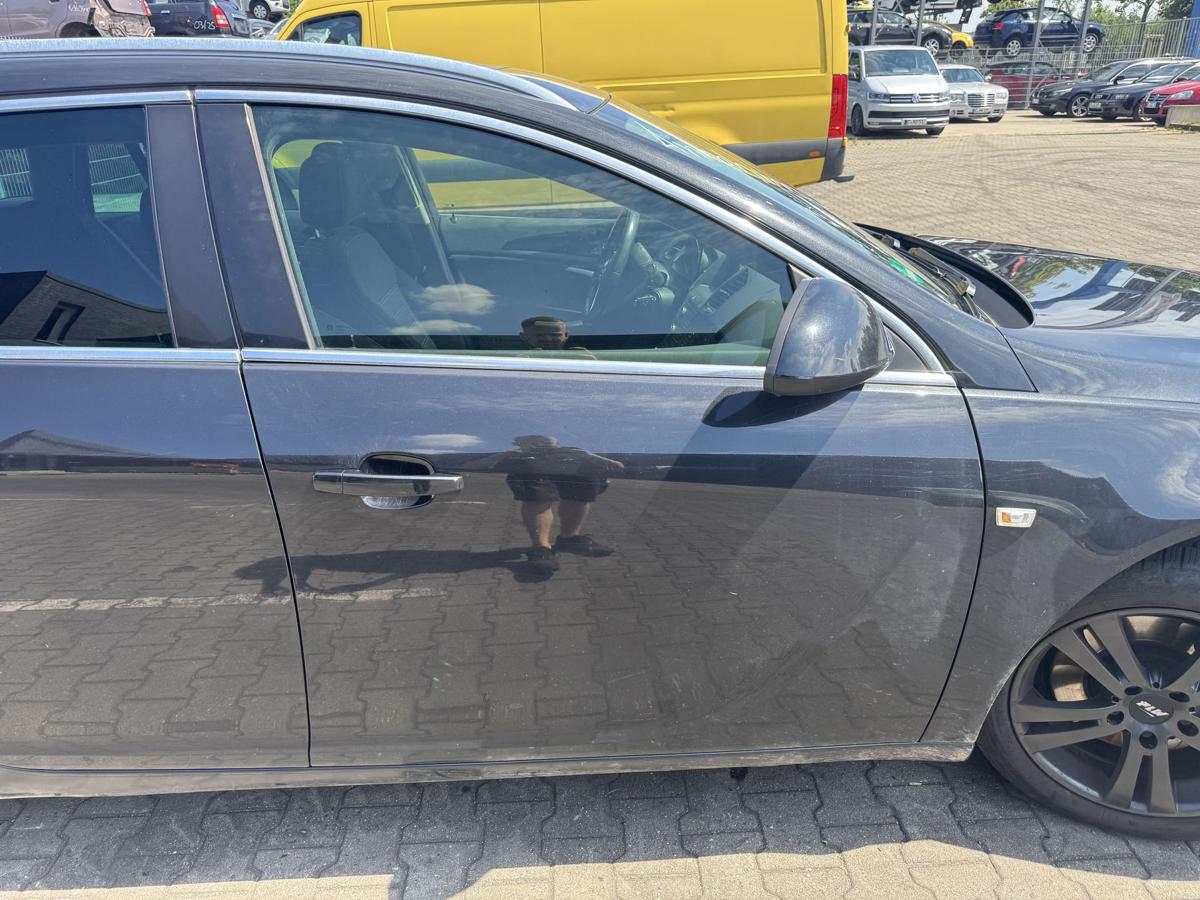 Opel Insignia A original T&uuml;r vorn rechts GAR Graphitschwarz Rohbau Bj.2011