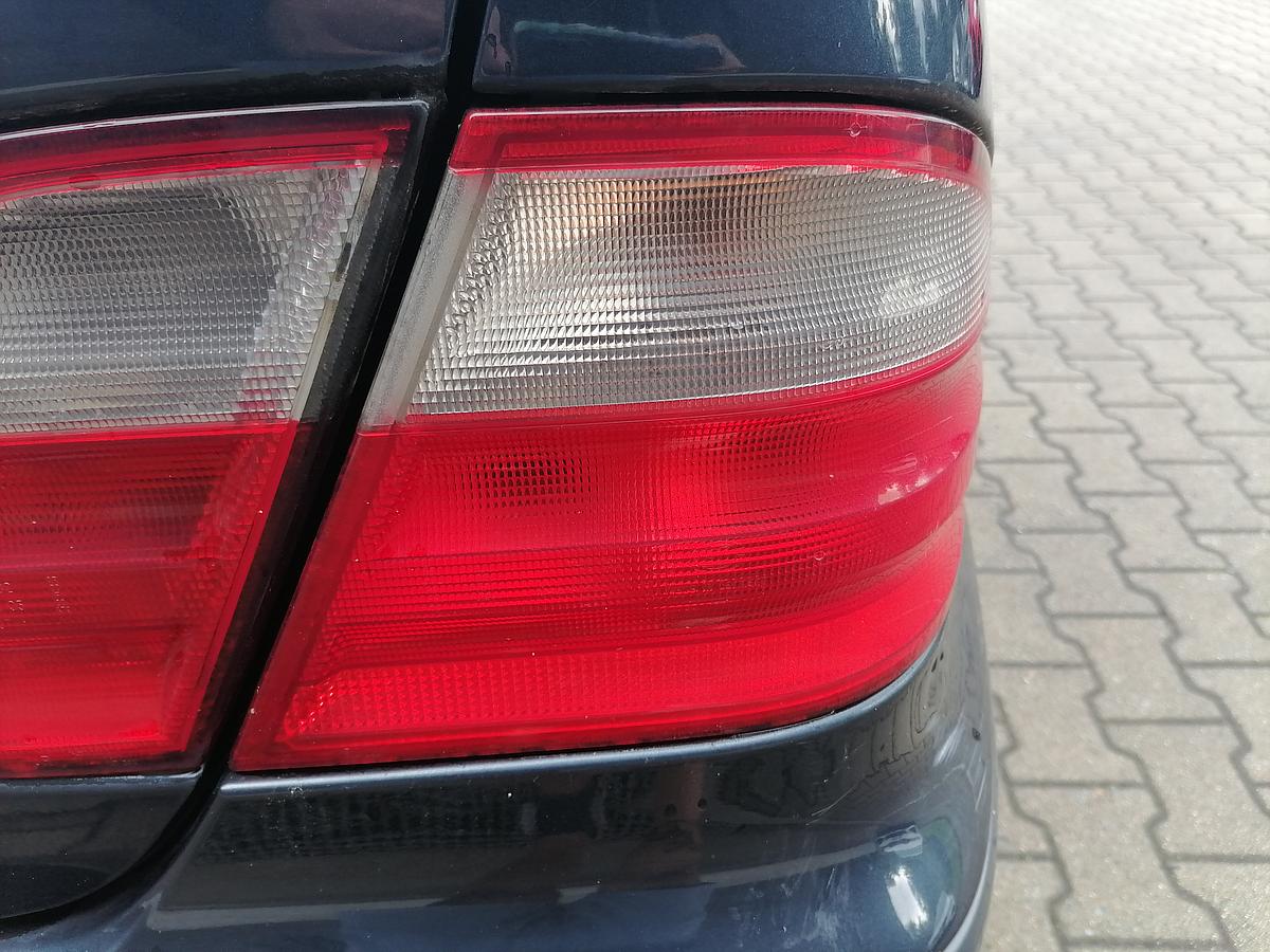 Mercedes Benz CLK Rückleuchte Rüclicht Heckleuchte außen rechts BJ97-99