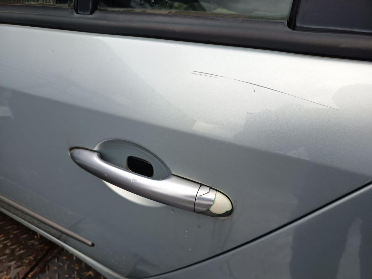 Renault Laguna II original T&uuml;r hinten links Fond B64 Granitsilber Bj 2001