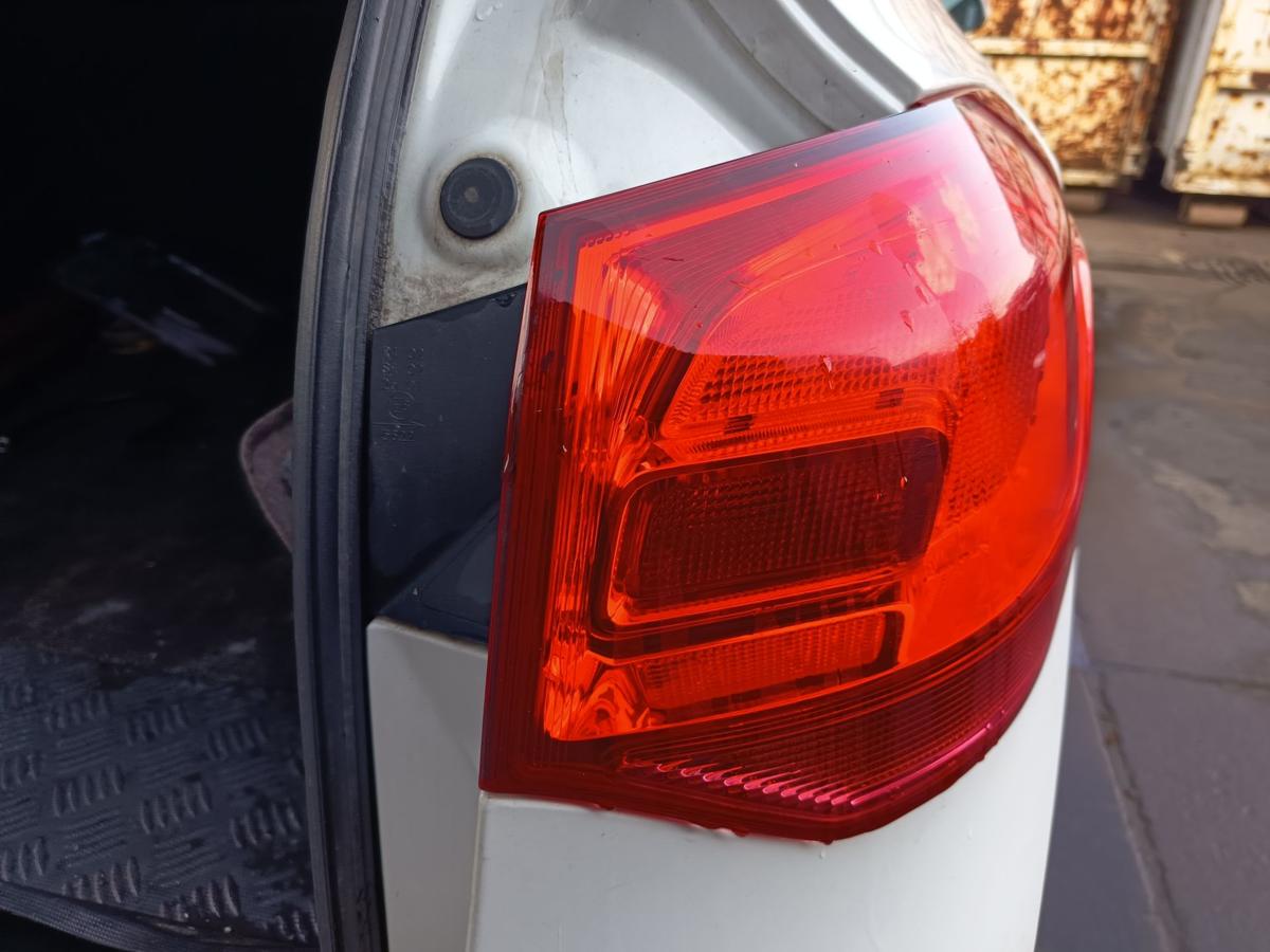 Opel Astra J Sports Tourer original R&uuml;ckleuchte rechts aussen Heck Licht Bj 2013