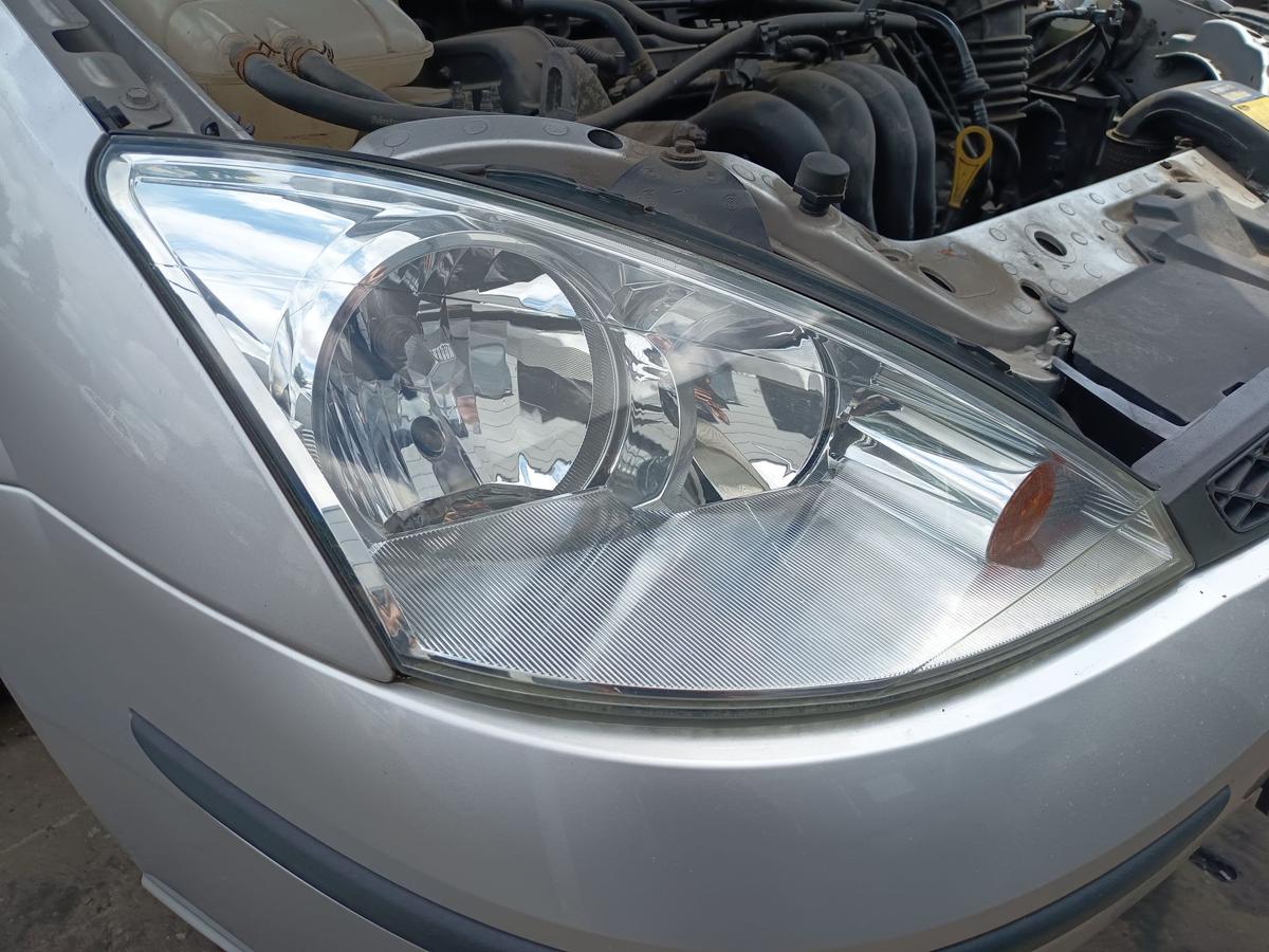 Ford Focus DAW original Scheinwerfer rechts Halogen Facelift Bj 2003