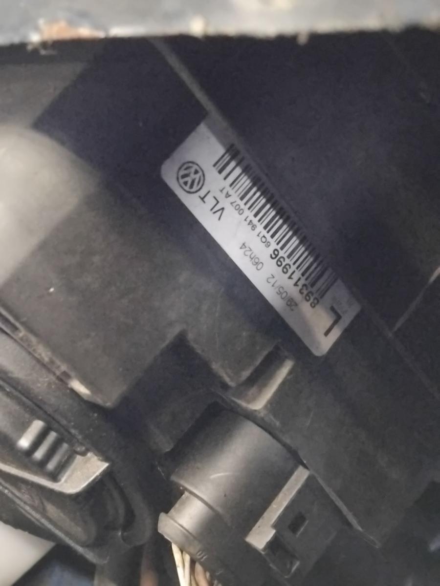 VW Polo 9N3 original Scheinwerfer links Halogen mit LWR BJ2009 6Q1941007AT