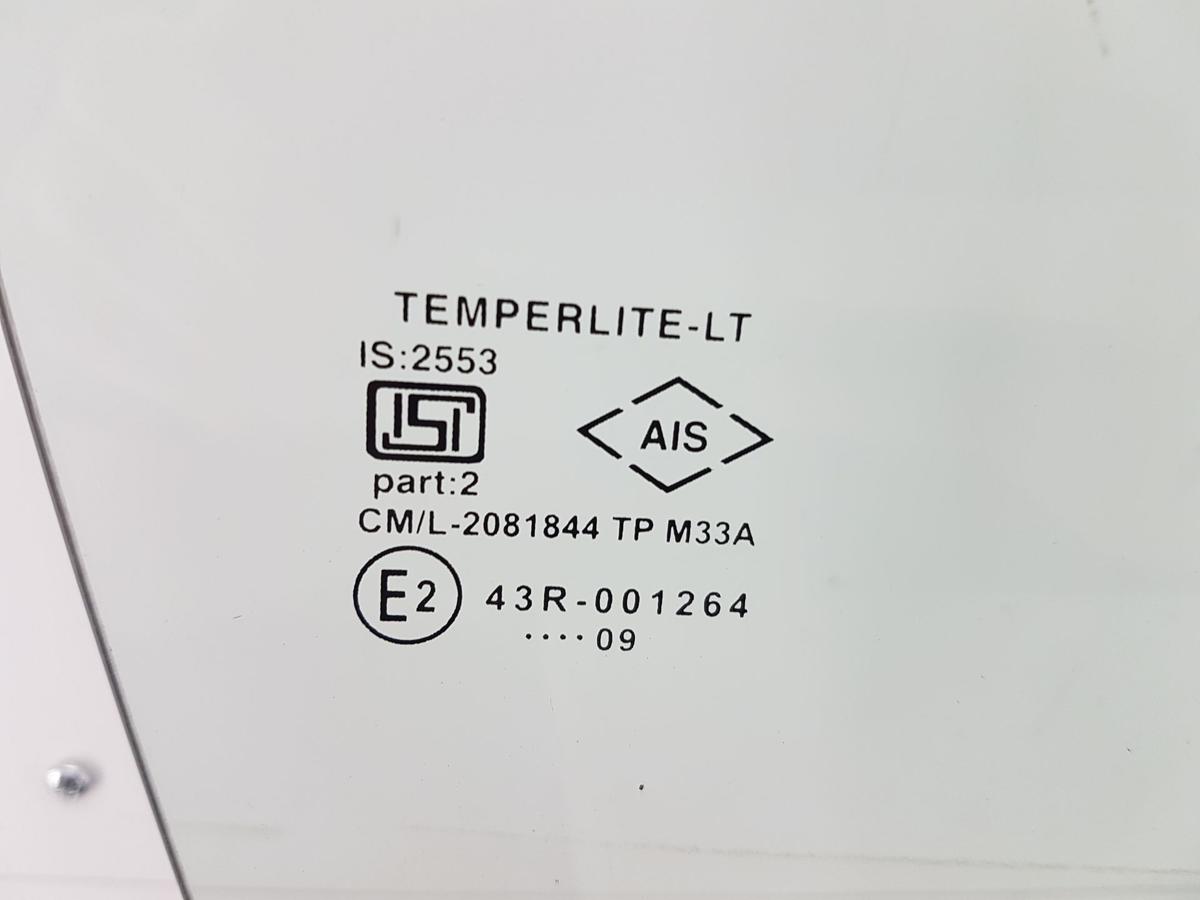 Suzuki Alto GF Türscheibe vorn rechts in grüncolor Bj2010