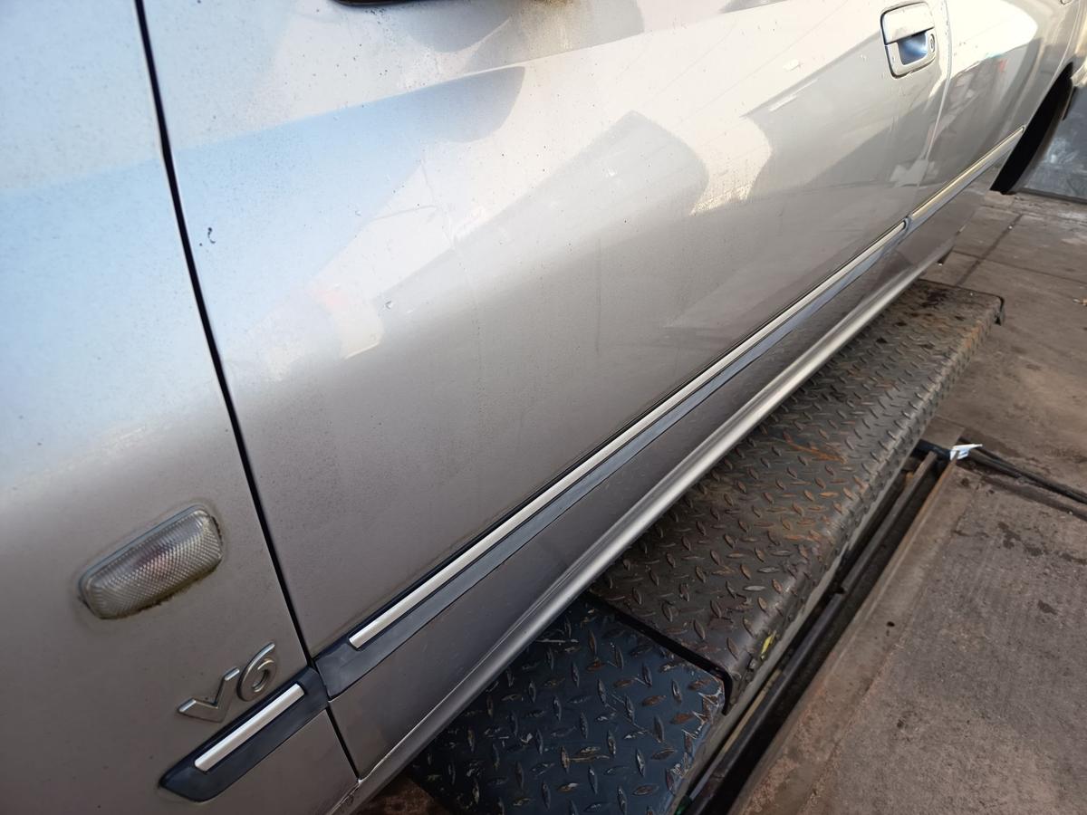 Peugeot 406 original T&uuml;r vorn links Fahrer EYC Quartzgrau Bj 2003