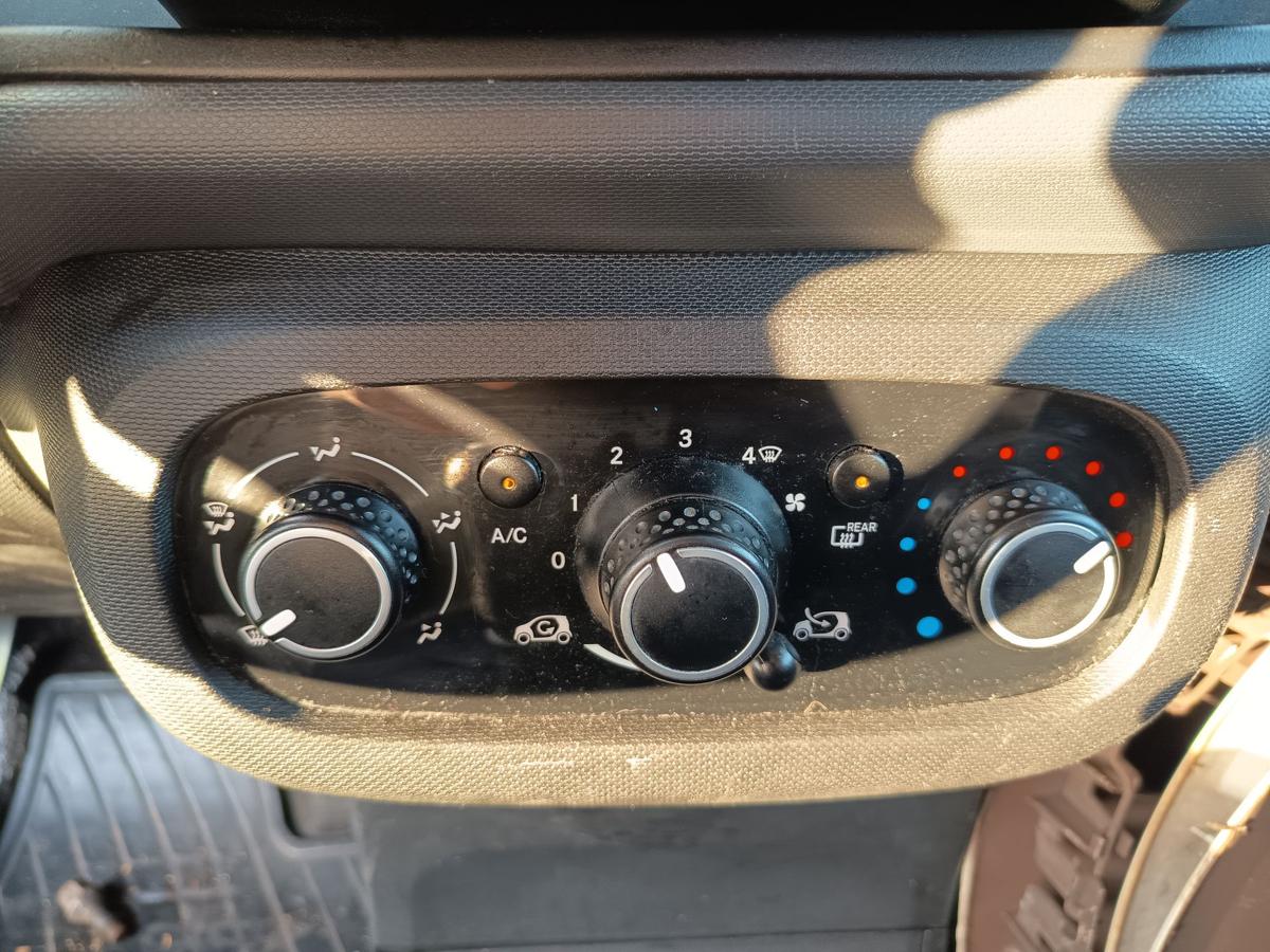 Smart Fortwo 451 original Heizungsbet&auml;tigung manuelle Klima Bj 2016