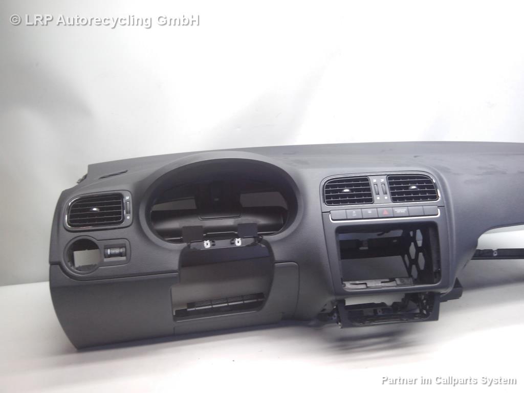 VW Polo 6R Armaturenbrett Schalttafel Cockpit BJ2010