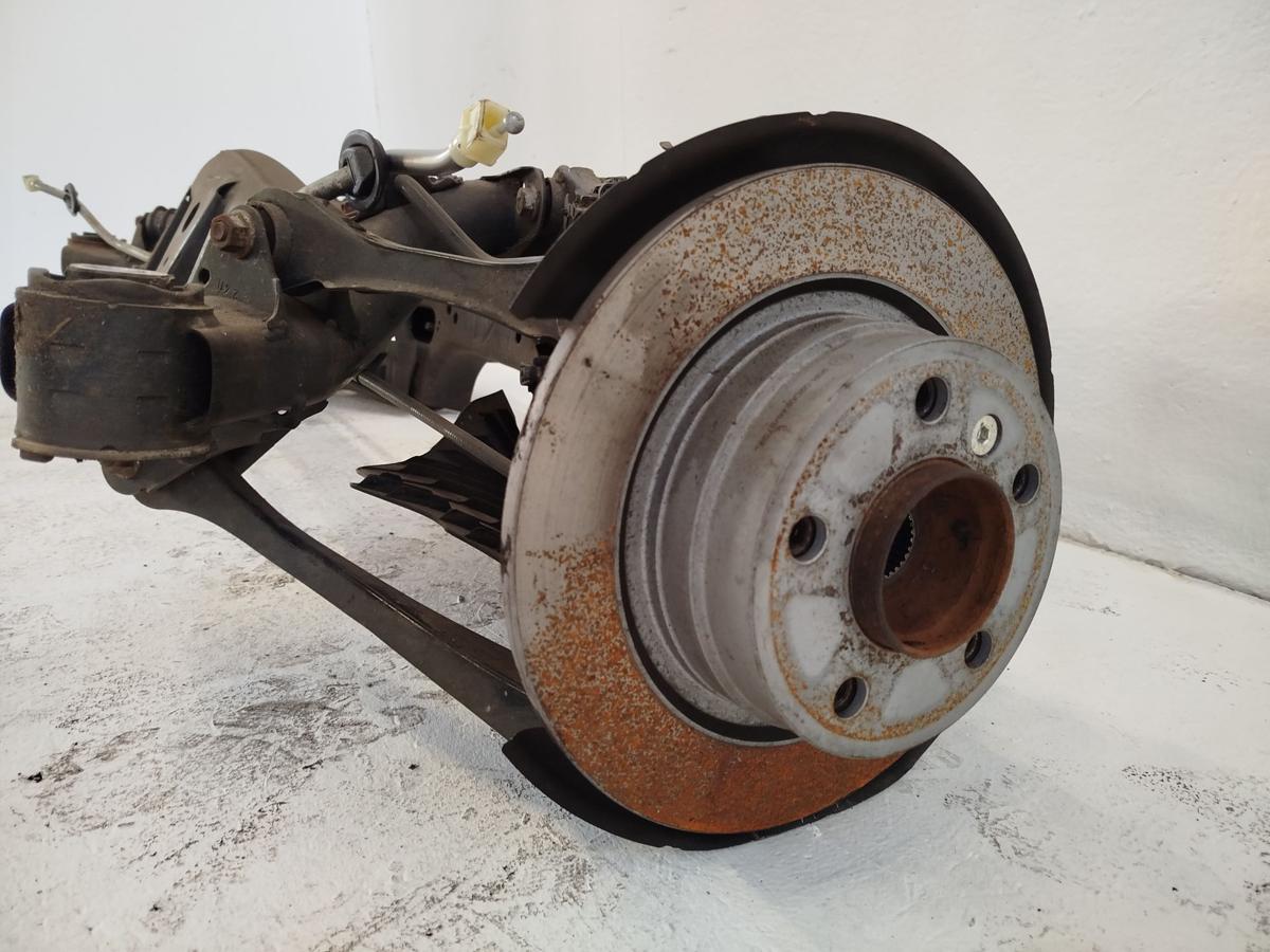 BMW 1er F20 Hinterachse Achstr&auml;ger Hinterachstr&auml;ger mit diversen Lenkern Achse