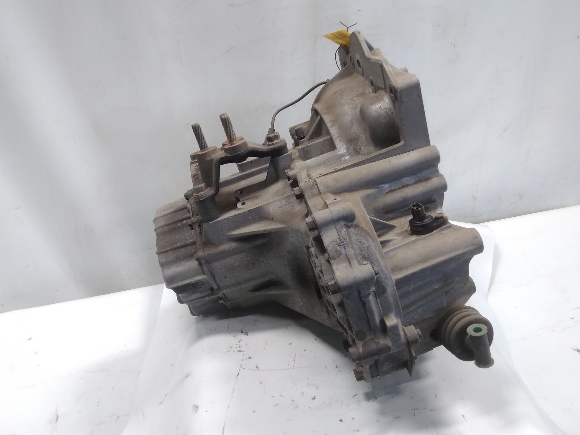 Kia Carens 2 original Getriebe Schaltgetriebe 5 Gang 1.8 93kw Bj2002