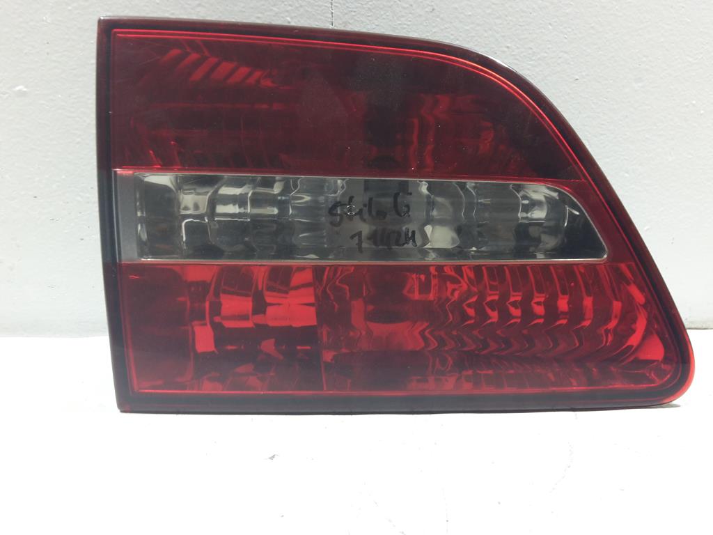 Fiat Stilo Kombi BJ 2007 Rücklicht links innen Rückleuchte Heckleuchte 28180102