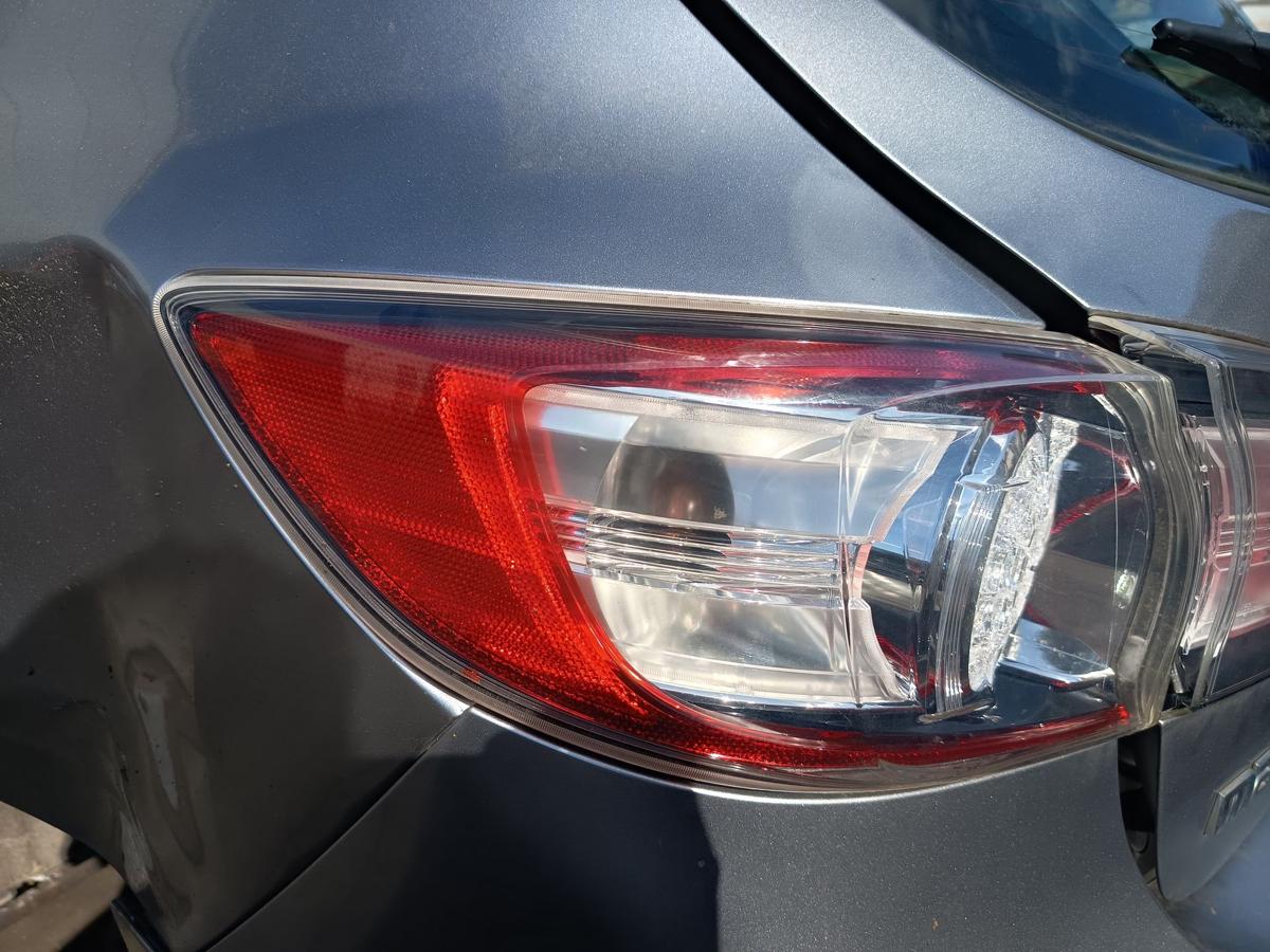 Mazda 3 BL original R&uuml;ckleuchte links aussen Baujahr 2010