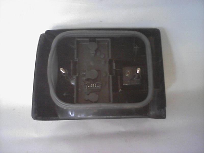 Renault R 19 Baujahr 1995 Rueckleuchte R / Rueckleuchte Rechts, HELLA 2VP00673602, 7700815980 Renault R 19 Baujahr 1995 Rueckleuchte R / Rueckleuchte Rechts, HELLA 2VP00673602, 7700815980