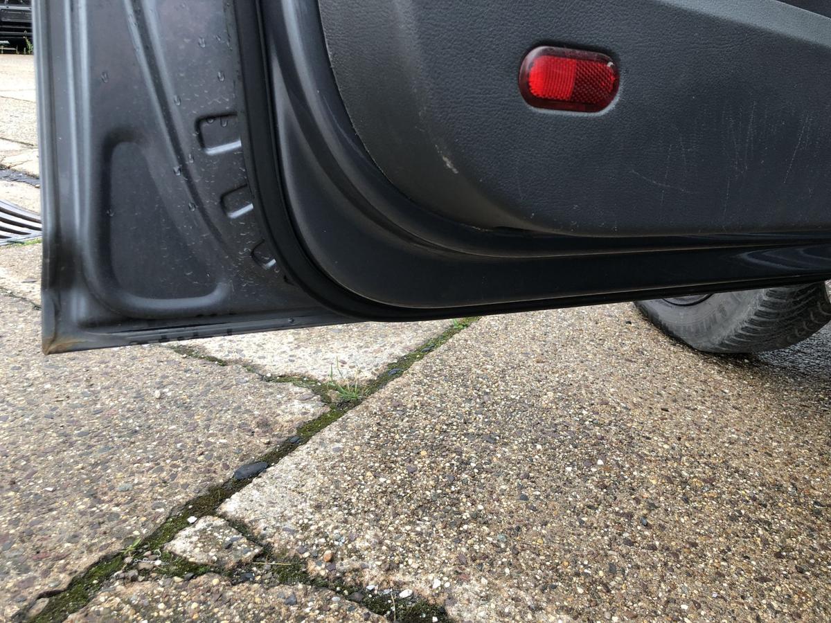 VW Touran 1T Tür vorn links Fahrertür im Rohbau LD7X Platinum Grey Metallic
