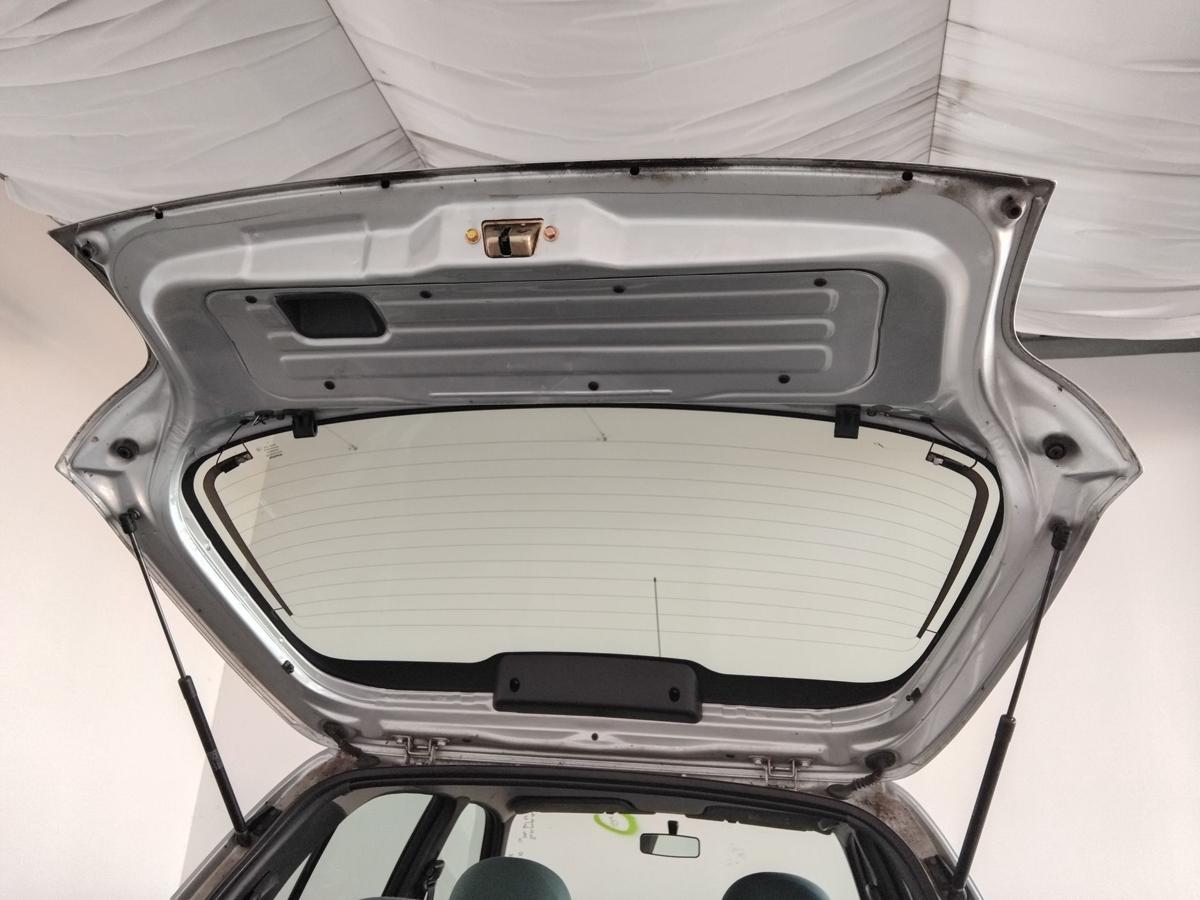 Nissan Micra K11 Heckklappe mit Heckscheibe 2.Facelift BJ2001 KL0 silvermetallic