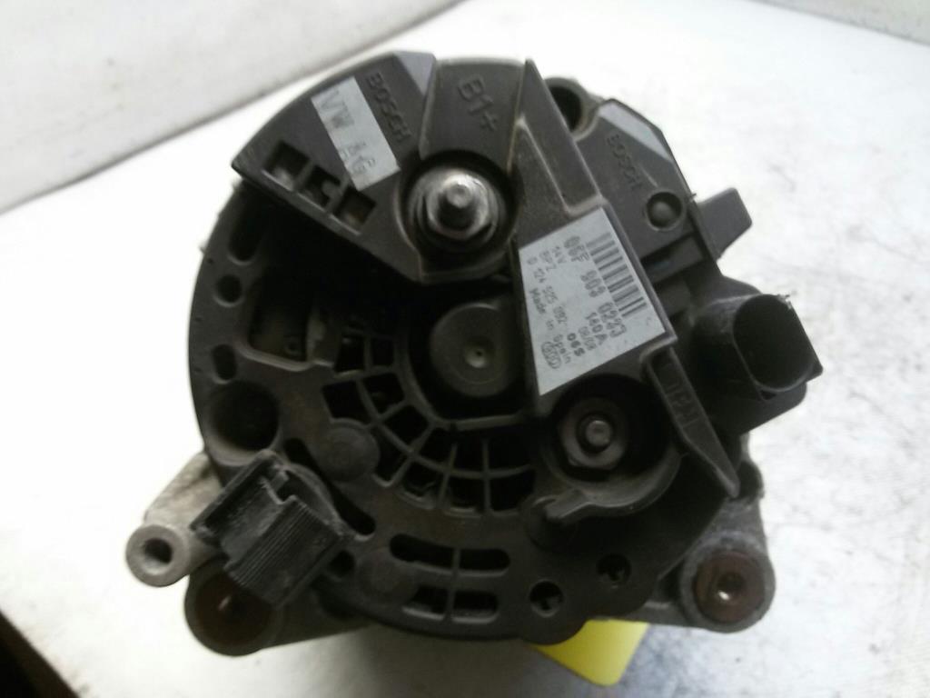 Seat Alhambra 06F903023J Lichtmaschine Generator 140A original BJ2008