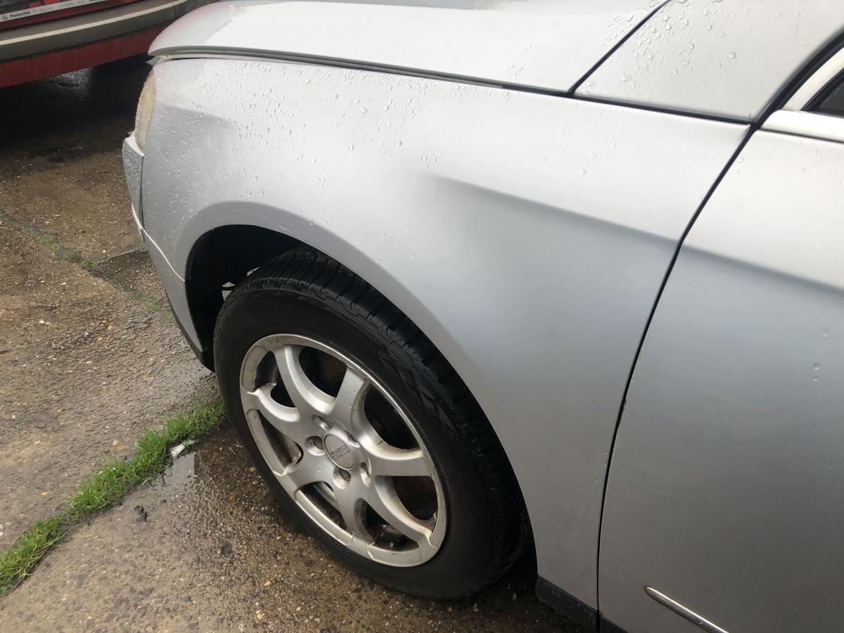 VW Passat 3C B6 Kotfl&uuml;gel vorn links Fahrerseite LA7W Reflexsilber Metallic
