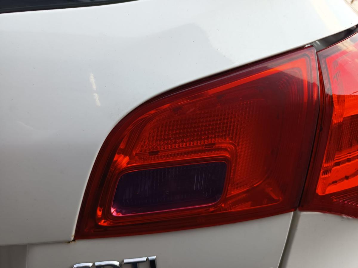 Opel Astra J Sports Tourer original R&uuml;ckleuchte rechts innen Heck Licht Bj 2013