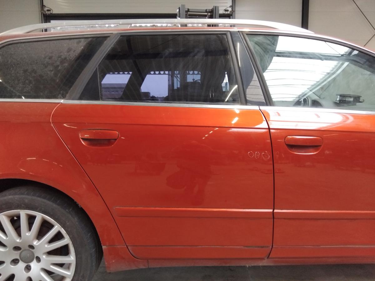Audi A4 8E B7 Avant Tür hinten rechts granatrotmetallic LZ3F BJ2006