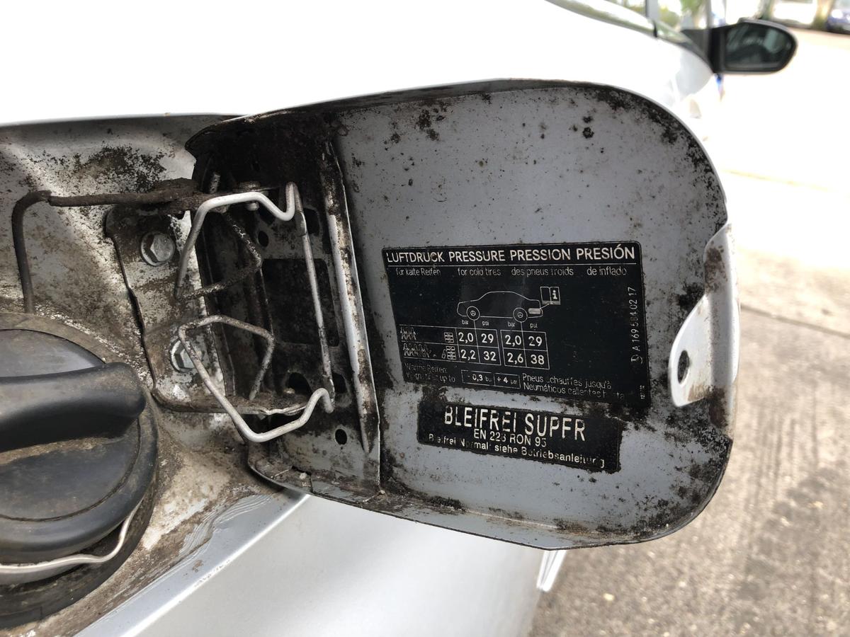 Mercedes A Klasse W169 Tankklappe Tankdeckel Tankverschluss 761 Polarsilber