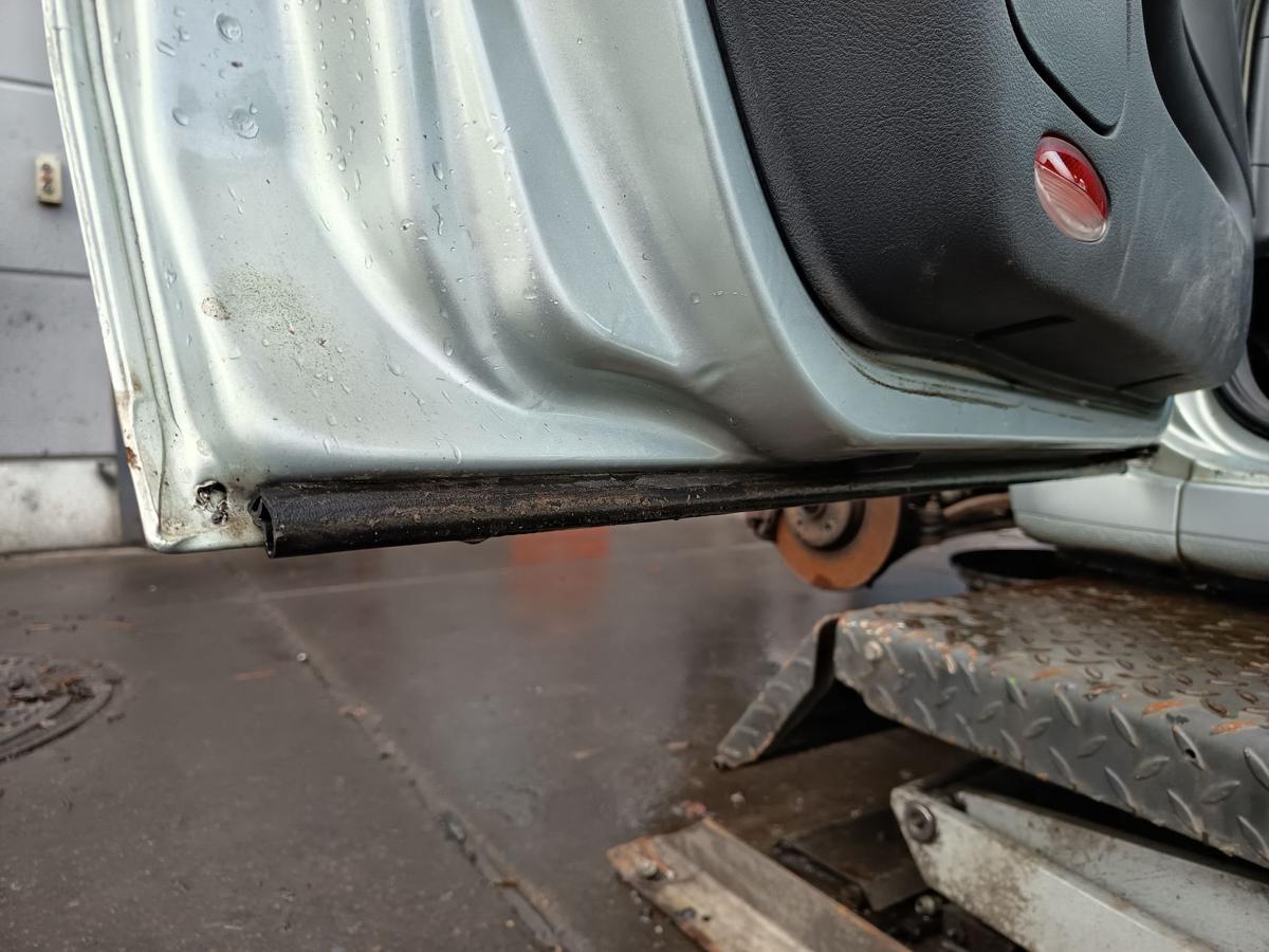 Renault Laguna II original T&uuml;r vorn links Fahrer B64 Granitsilber Bj 2001