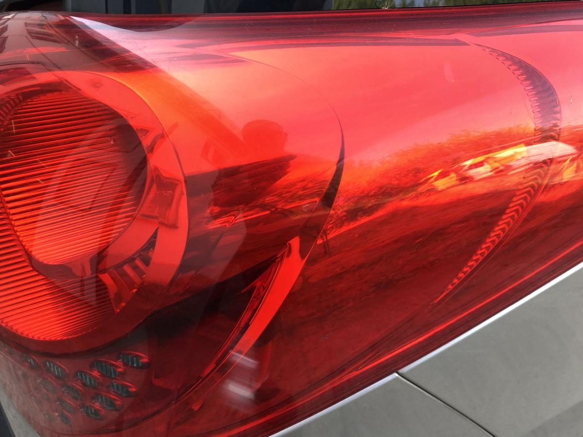 Peugeot 207 SW Typ WE R&uuml;ckleuchte rechts R&uuml;cklicht Heckleuchte Kombi
