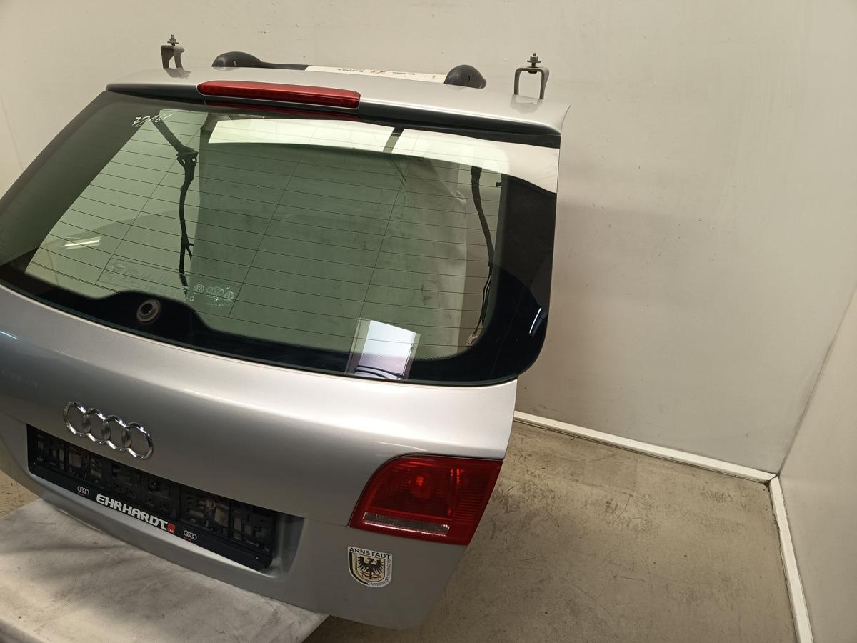 Audi A3 8P vor Facelift original Heckklappe mit Scheibe LY7W Lichtsilber Bj 2006