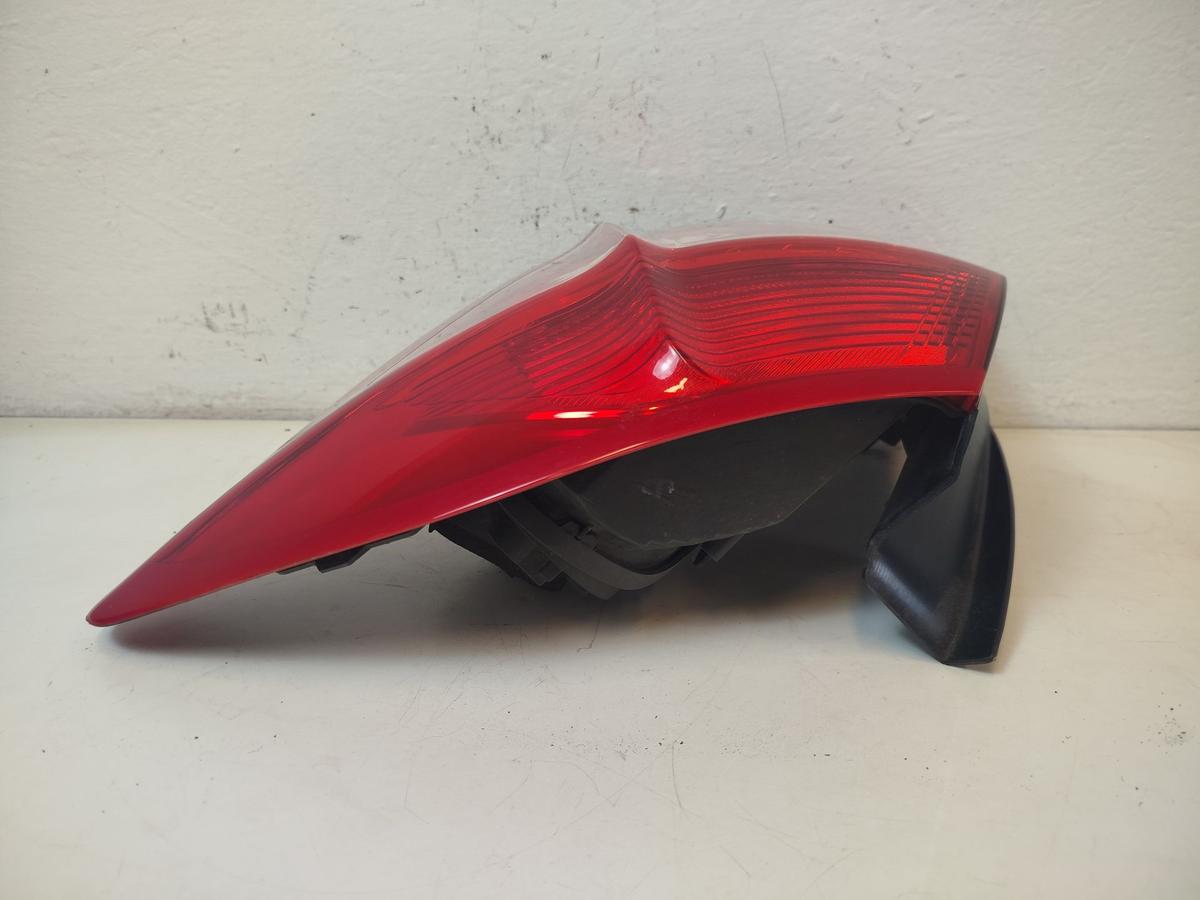 Citroen C4 II Typ N R&uuml;ckleuchte rechts au&szlig;en Ecke R&uuml;cklicht Heckleuchte Au&szlig;enteil