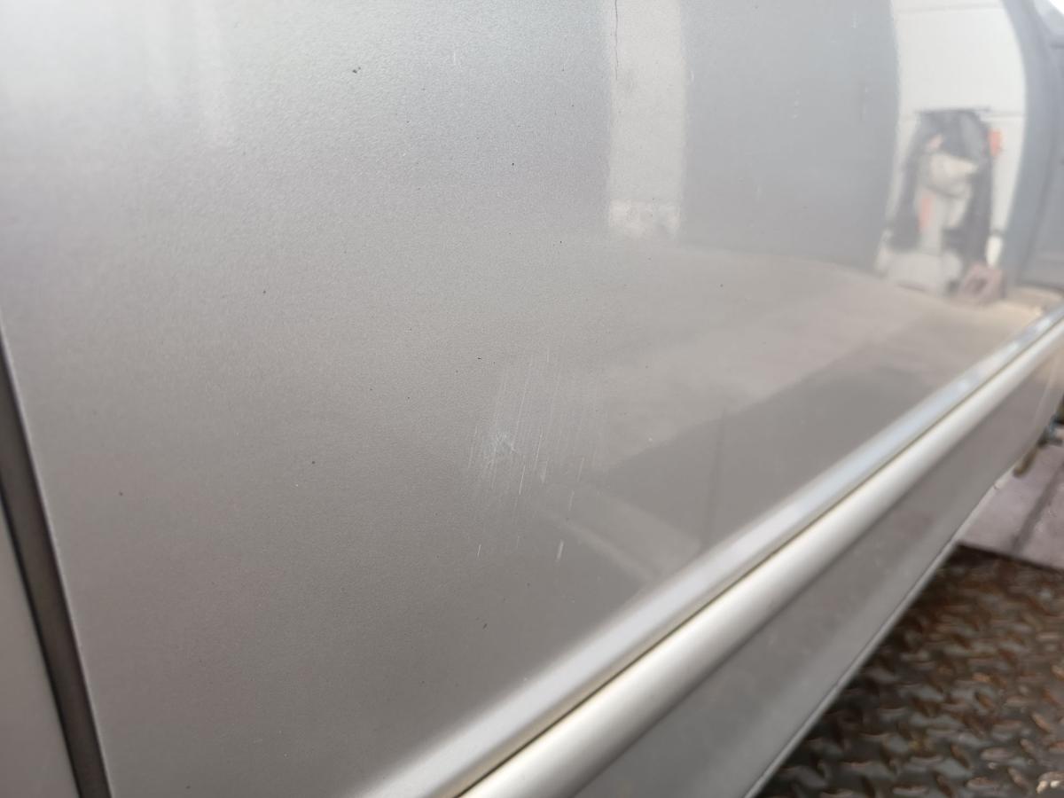 Mazda 323f VI original Tür vorn rechts Beifahrer 22V Satinsilber Bj 2002