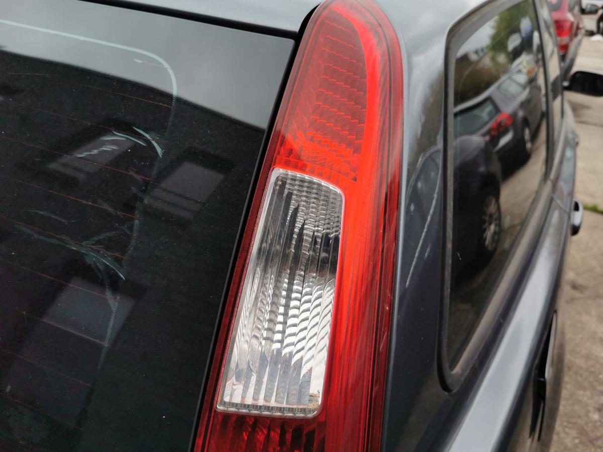 Volvo V50 M Rückleuchte Schlussleuchte Rücklicht Lampe hinten rechts