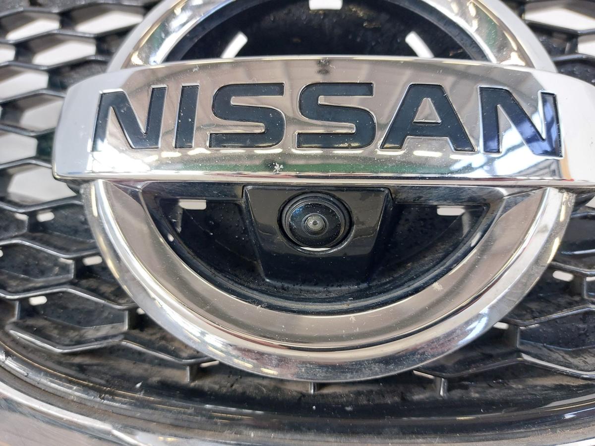 Nissan Qashqai J11 K&uuml;hlergrill Frontgrill Grill mit 360 Grad Kamera