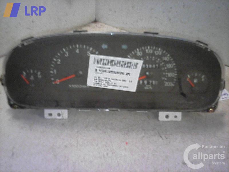 Kia Carnival UP Tacho Kombiinstrument 2.5 121kw BJ1999