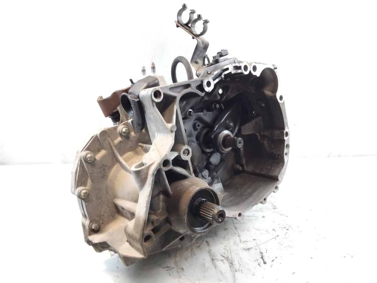 Dacia Logan 2 MCV 5-Gang Schaltgetriebe JH3090 1.2 55kw 90720km BJ2015