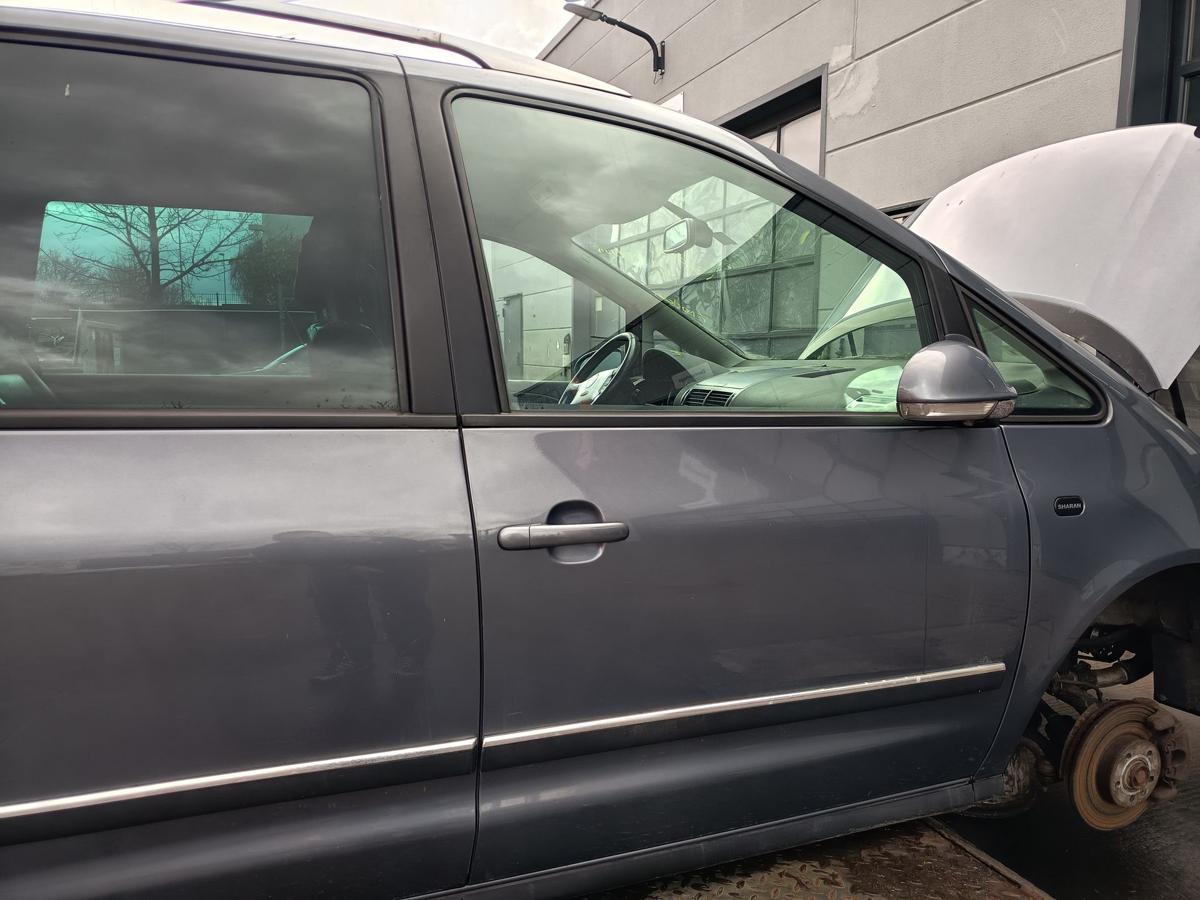 VW Sharan original T&uuml;r vorne rechts LR7K grau Baujahr 2009