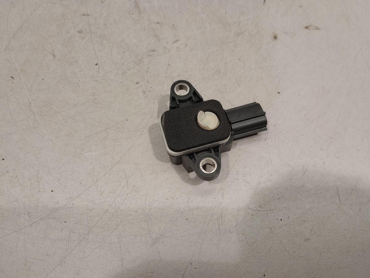 Audi A4 Avant B7 8E orig Crashsensor 8P0955557 Bj 2006