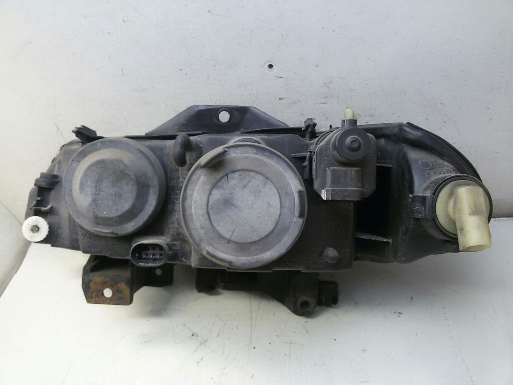 Scheinwerfer V R 7701047881 NICHT ZUTREFFEND Renault Laguna/L.Grandtour BJ: 2000