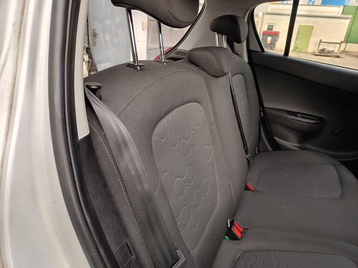 Hyundai i20 original R&uuml;cksitzbank komplett Stoff anthrazit grau Bj 2012