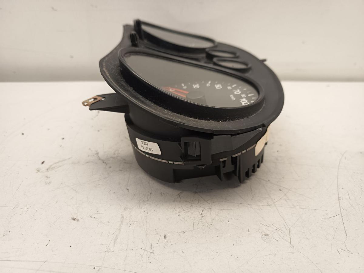 Audi A2 Baujahr 2001 original Kombiinstrument Tacho 1,4L 55KW Benzin 8Z0920900A