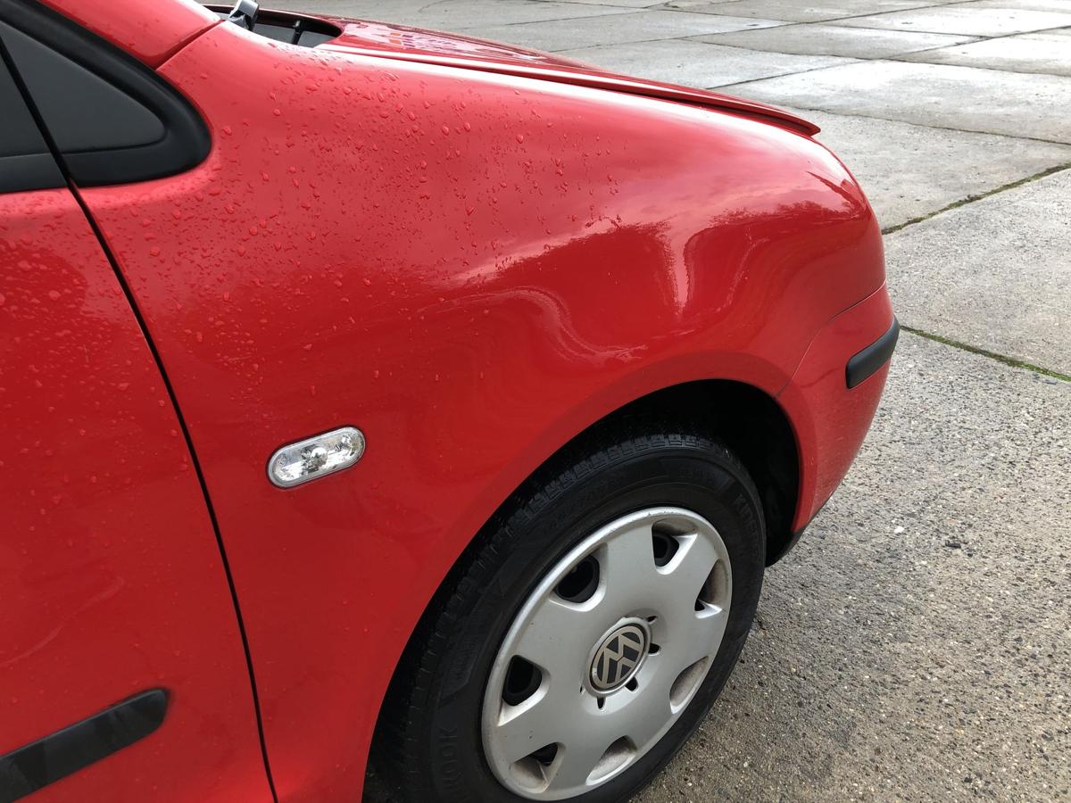 VW Polo 9N 9N1 Kotflügel vorn rechts Fender LP3G Flashrot