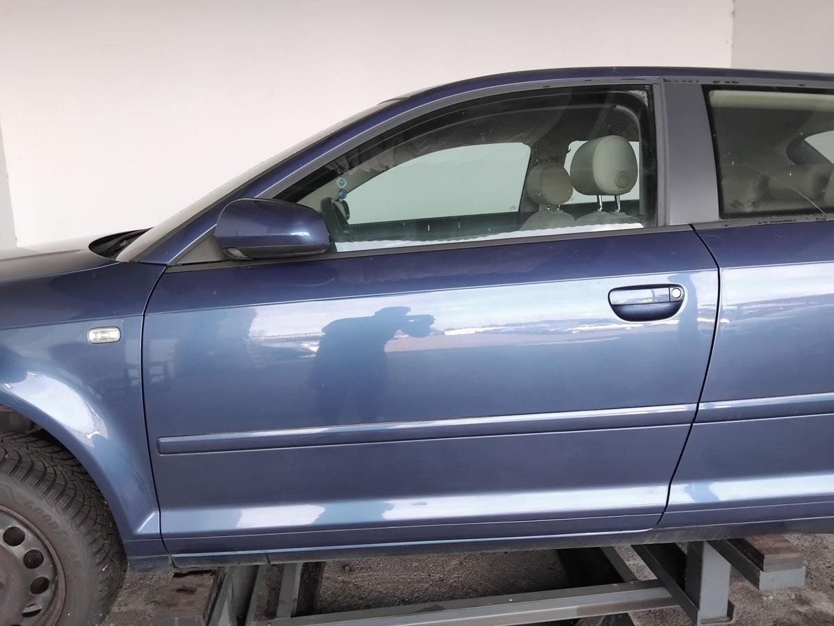Audi A3 8P 3-t&uuml;rig T&uuml;r vorn links Fahrert&uuml;r LZ5C Mauritiusblaumetallic BJ2006