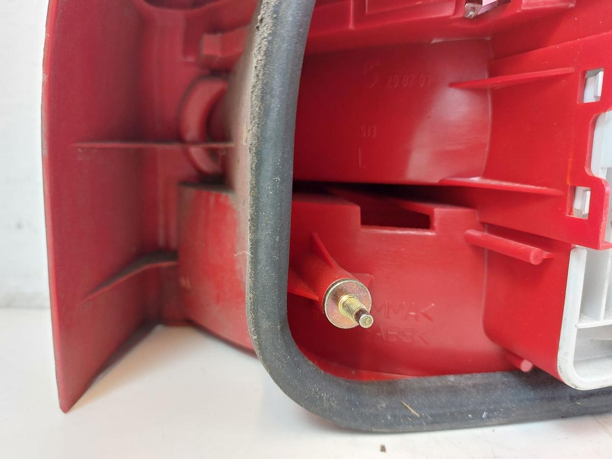 Audi A3 8L R&uuml;ckleuchte Schlussleuchte hinten links OE 3 T&uuml;rer bis Bj 2000