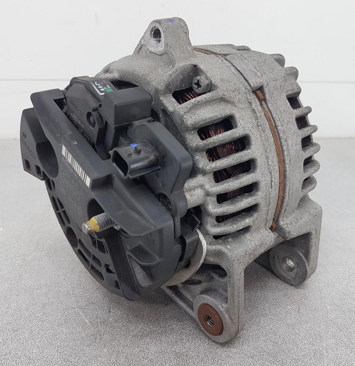 Renault Megane III Lichtmaschine Generator 120A 8200660033A Bj2011 1,6 16V 74kw