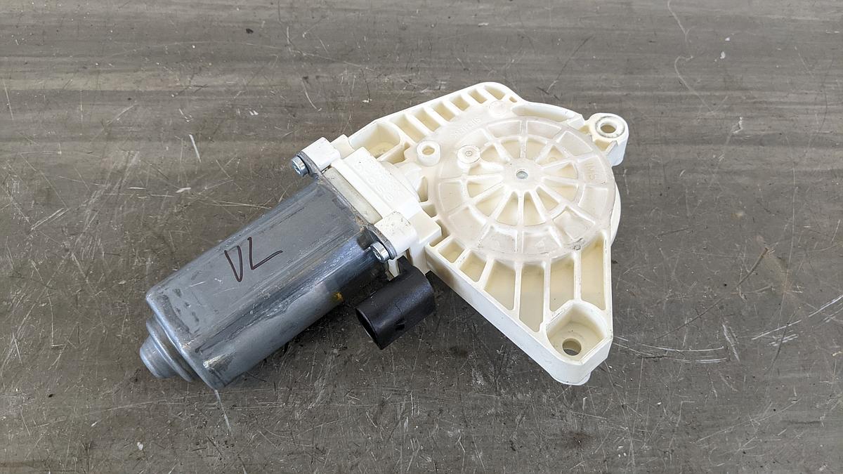 Mercedes W169 A Klasse Fensterhebermotor vorn links Motor 1698201542