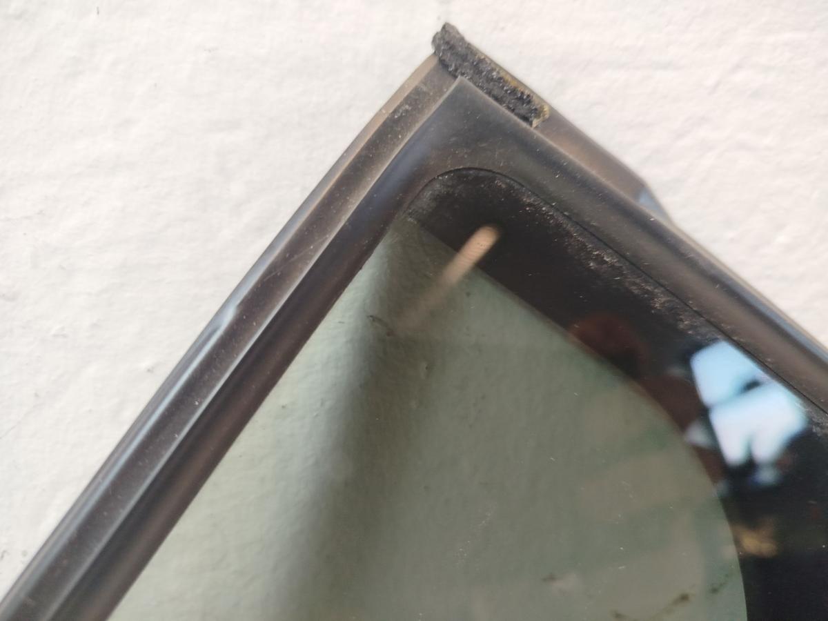 Nissan Leaf ZE1 40kWh Dreieckscheibe T&uuml;r hinten links Werkst&ouml;nung