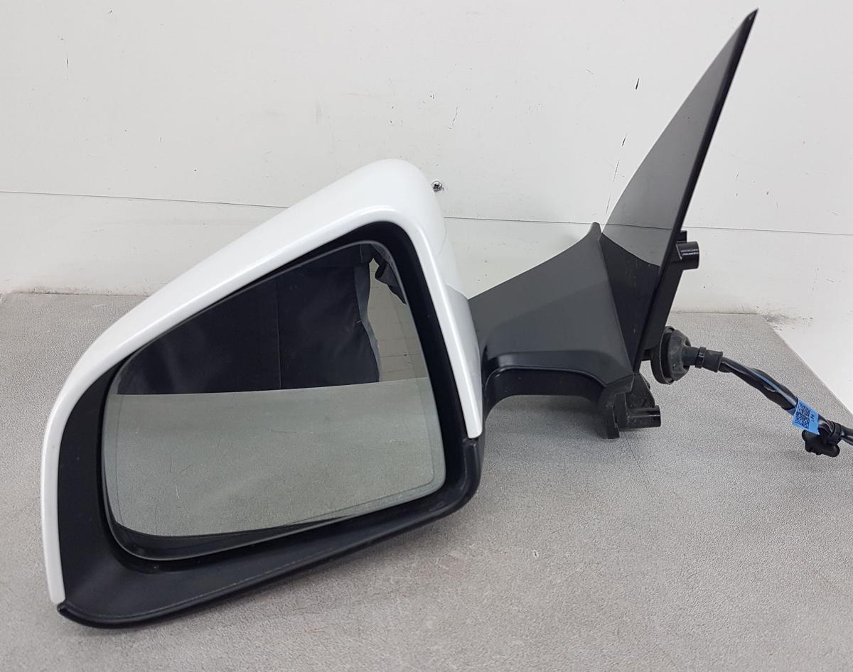 Tesla Model Y Au&szlig;enspiegel in PPSW Pearl White Bj22 elek 11 Pins Modell bis Bj25